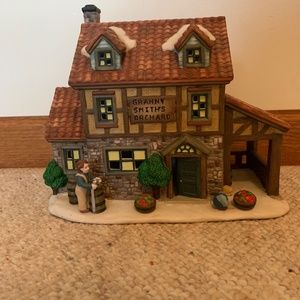 Santa’s Workbench Collection 2000 Granny Smiths Orchard